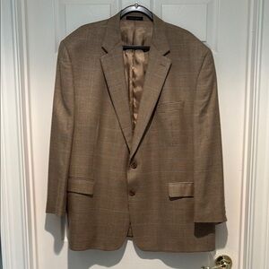 Tan Sport Coat with Textured Fabric and Notched Lapels